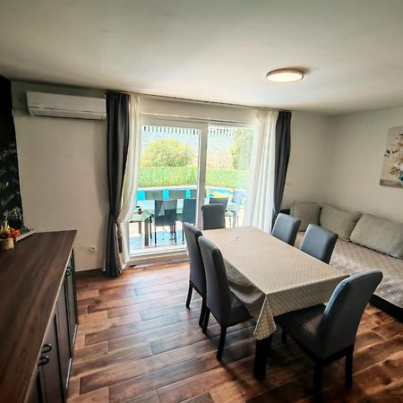 Villa Croatia Sea View With Heated Pool Вінішчє Екстер'єр фото