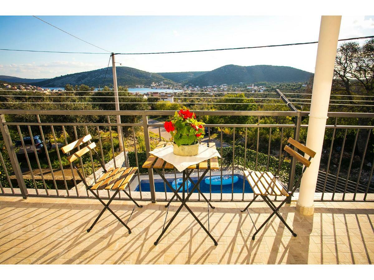 Villa Croatia Sea View With Heated Pool Вінішчє Екстер'єр фото