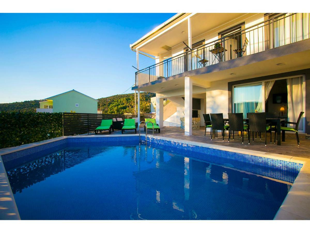 Villa Croatia Sea View With Heated Pool Вінішчє Екстер'єр фото