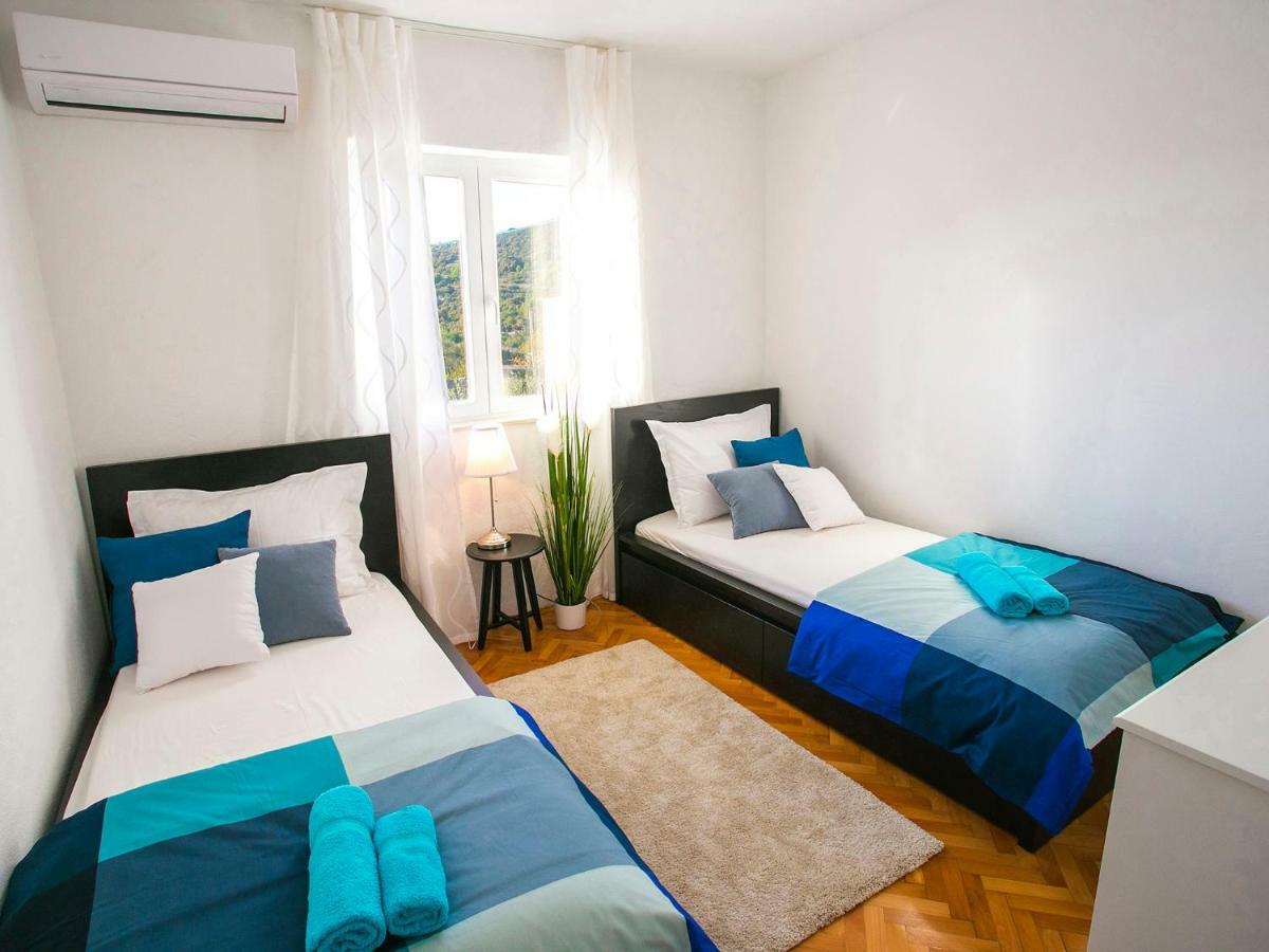 Villa Croatia Sea View With Heated Pool Вінішчє Екстер'єр фото