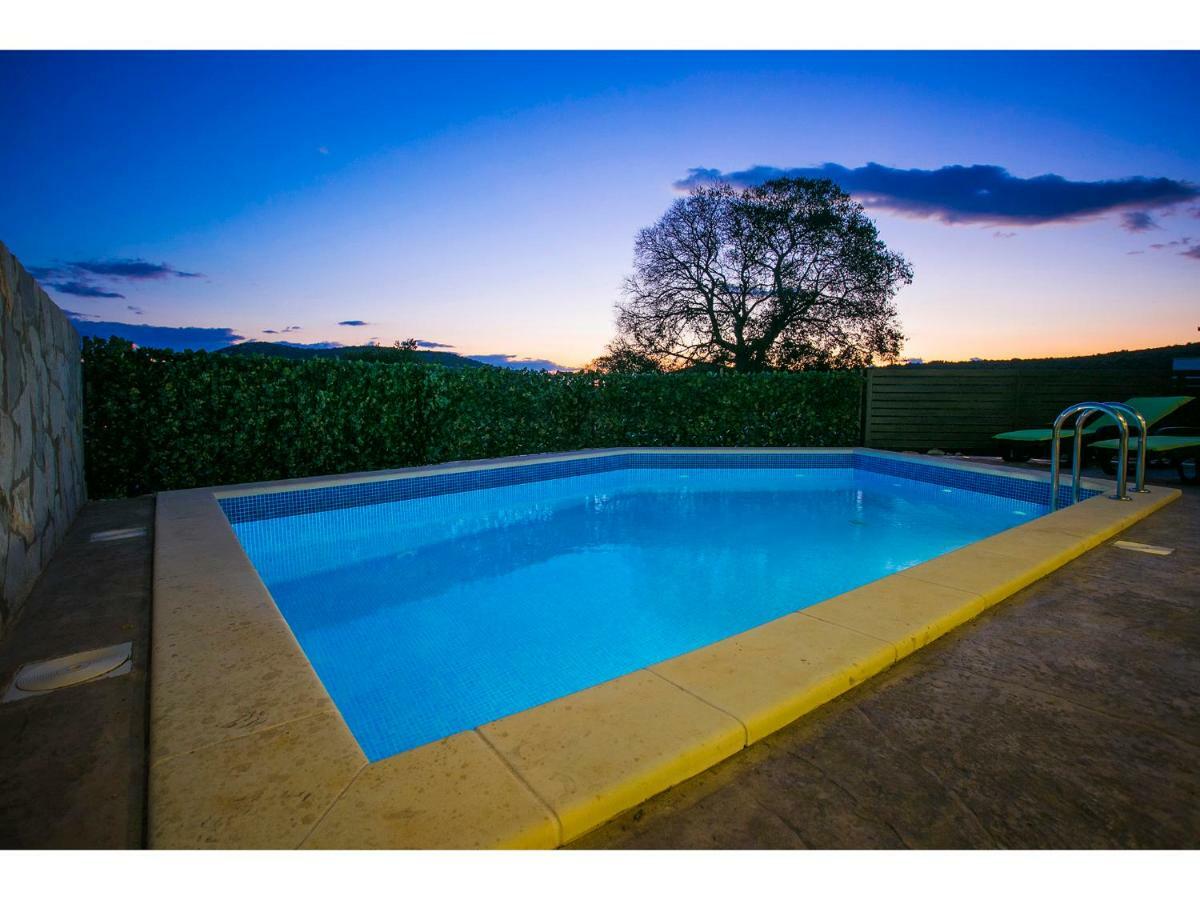 Villa Croatia Sea View With Heated Pool Вінішчє Екстер'єр фото