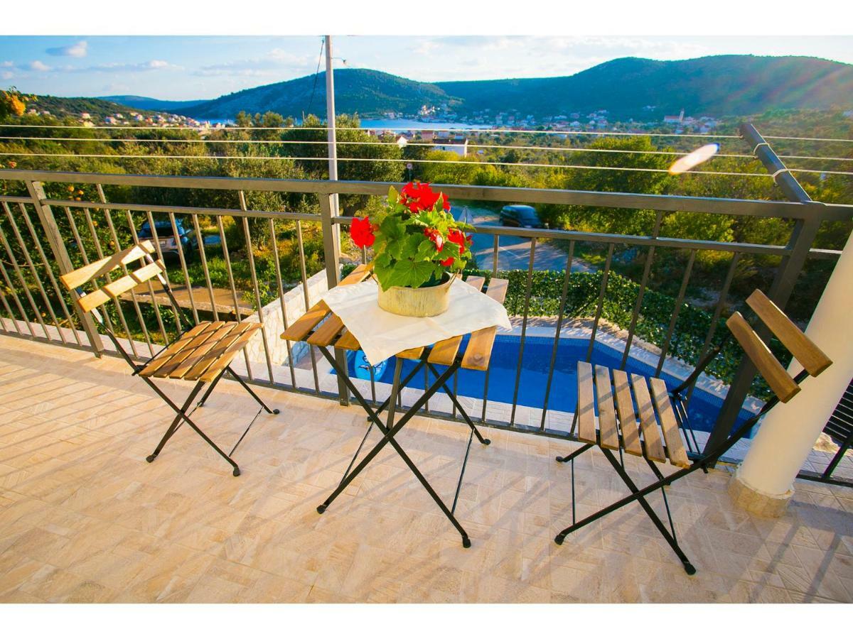 Villa Croatia Sea View With Heated Pool Вінішчє Екстер'єр фото